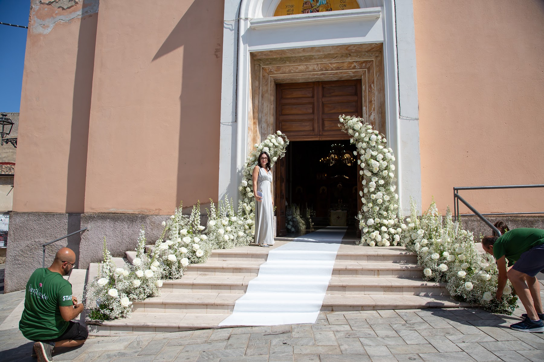 The church portal realised for Biagio and Mena’s wedding
