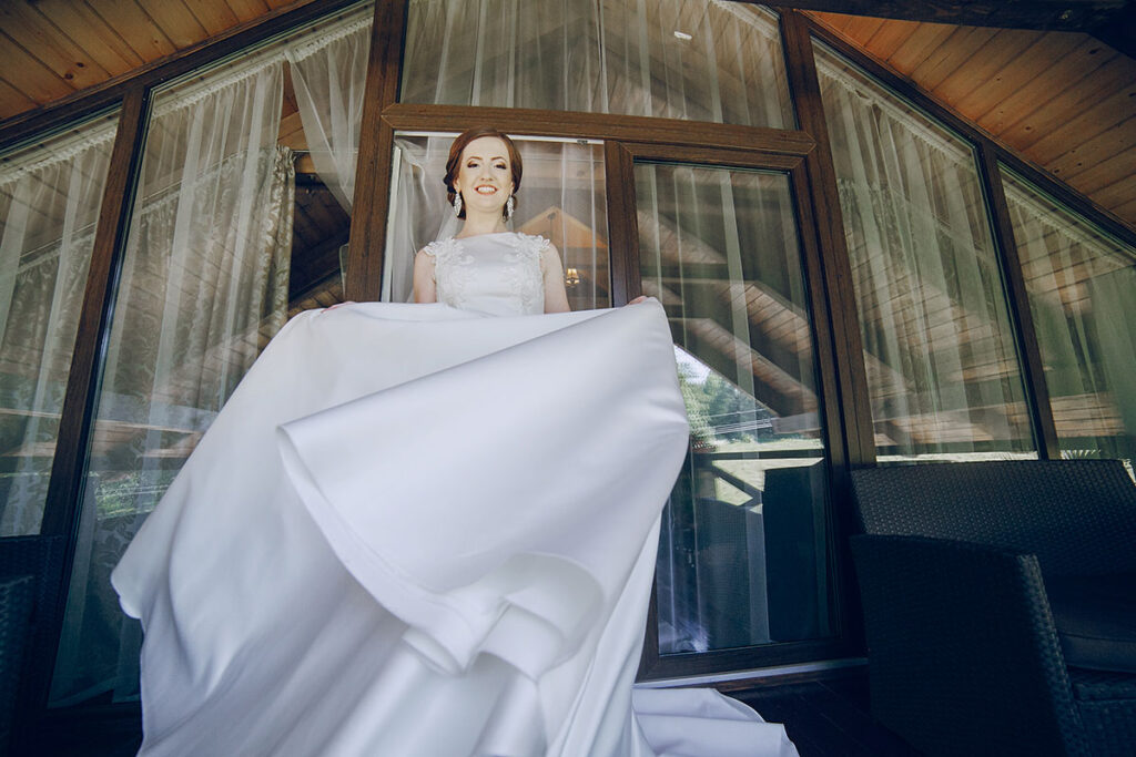 Abito da sposa in tessuto mikado